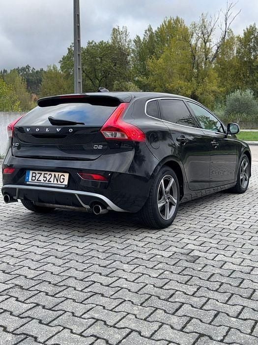 Usado Volvo V40 R-Design 120 HP (88 kW) 2014 Sedan