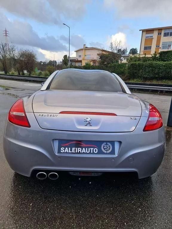 Usado Peugeot RCZ 200 HP (147 kW) 2011 Outra (metalizado) Coupé