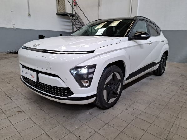 Branco Usado 2024 Hyundai Kauai Premium SUV | € 30.990 (Preço justo) - Imagem 1/4