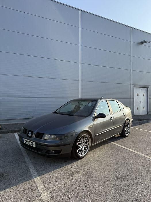 Usado 2004 Seat Toledo Sedan | € 4.900 - Imagem 1/4
