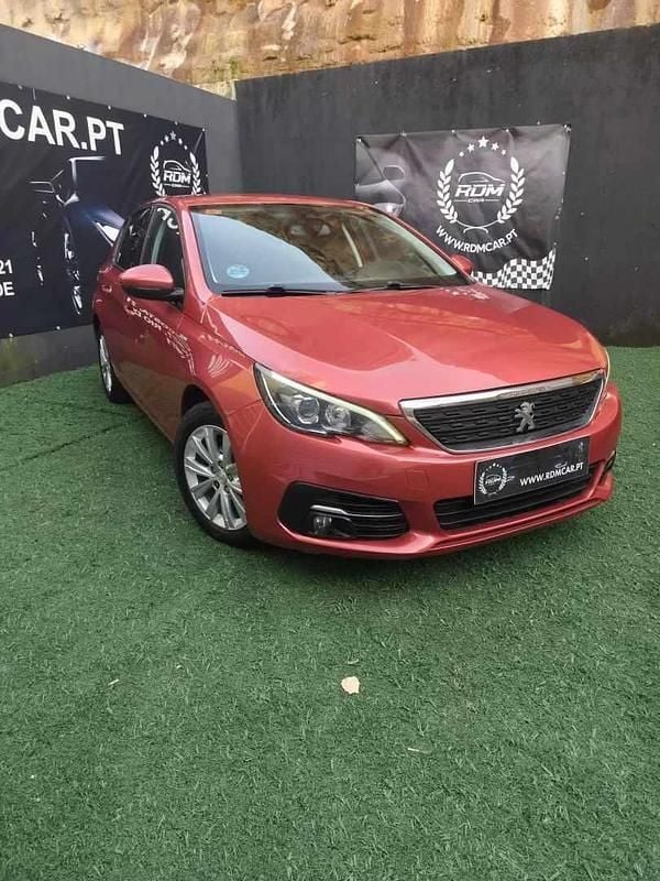 Usado Peugeot 308 Style 102 HP (75 kW) 2019 Vermelho