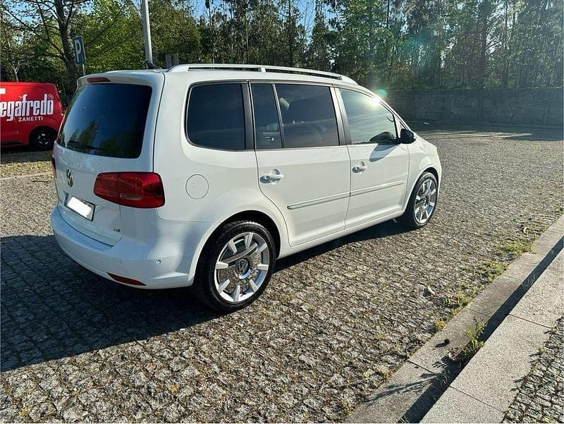 Usado VW Touran 150 HP (110 kW) 2015 Monovolume