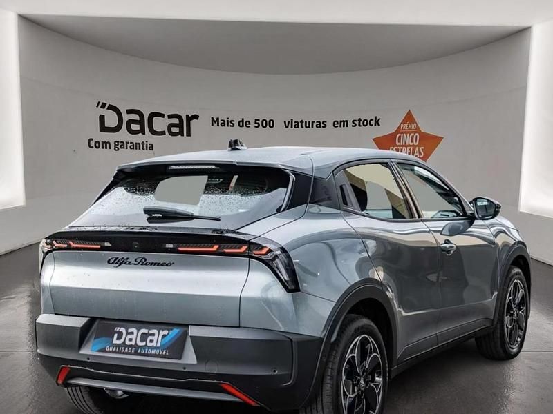 Usado Alfa Romeo Junior 114 kW (156 HP) 2025 Cinza SUV