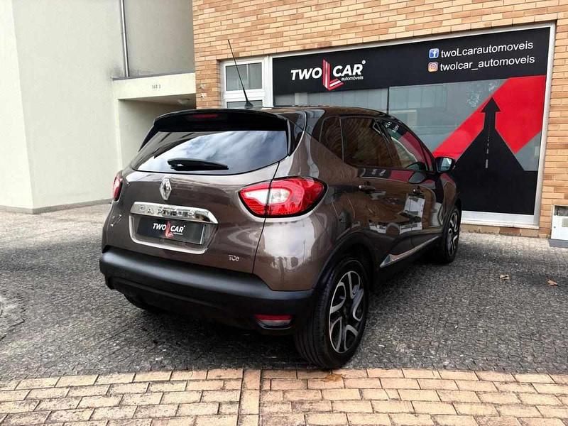 Usado Renault Captur 90 HP (66 kW) 2014 Preto SUV