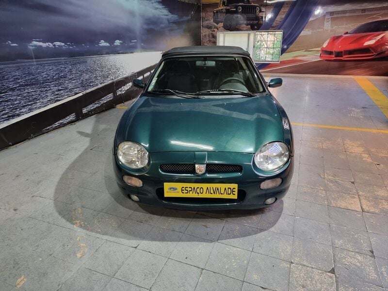 Usado MG F 120 HP (88 kW) 1996 Verde Cabrios