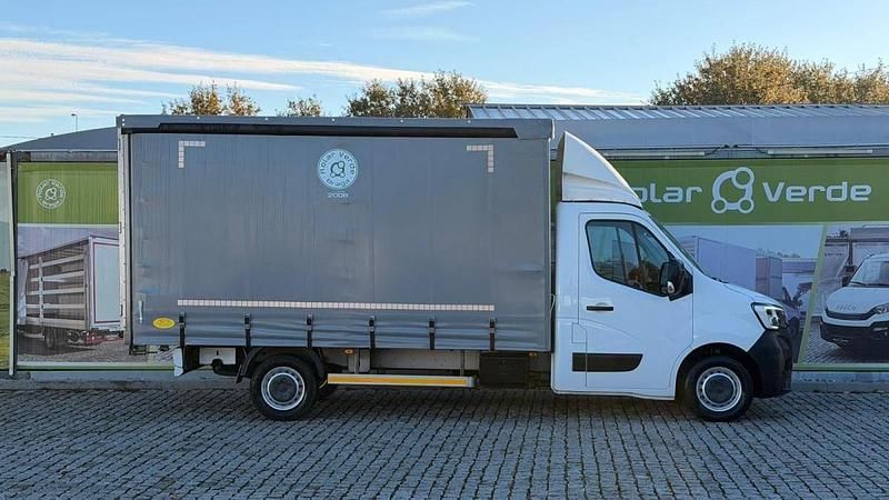 Usado Renault Master 145 HP (106 kW) 2022 Branco Monovolume