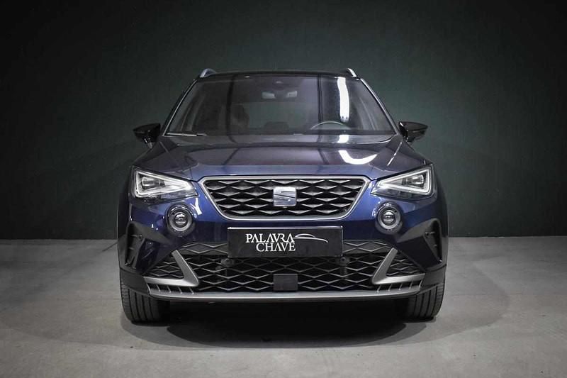 Azul Usado 2022 Seat Arona SUV | € 17.950 (Preço justo) - Imagem 1/4