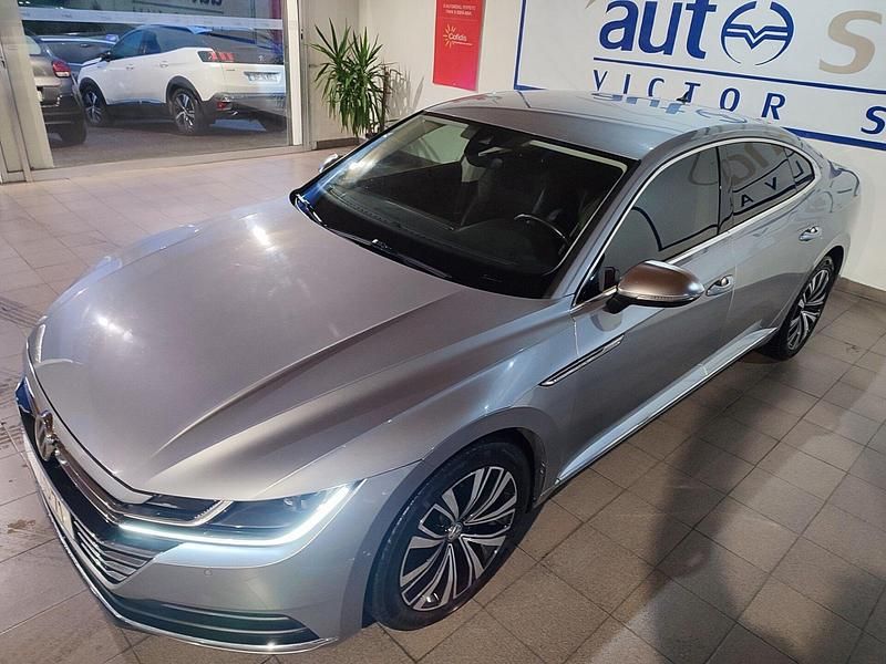 Usado VW Arteon Elegance 150 HP (110 kW) 2019 Cinza Citadino