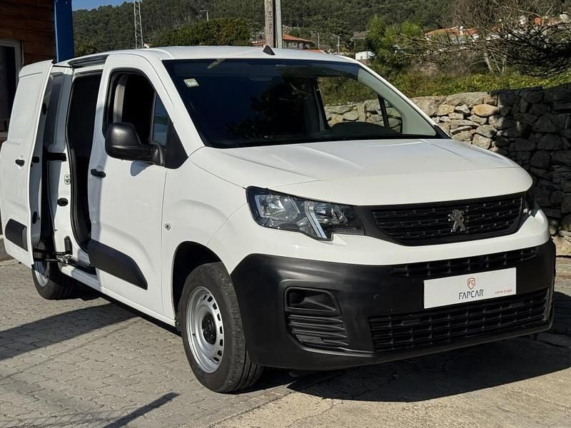 Branco Usado 2019 Peugeot Partner Van | € 14.450 (Preço justo) - Imagem 1/4