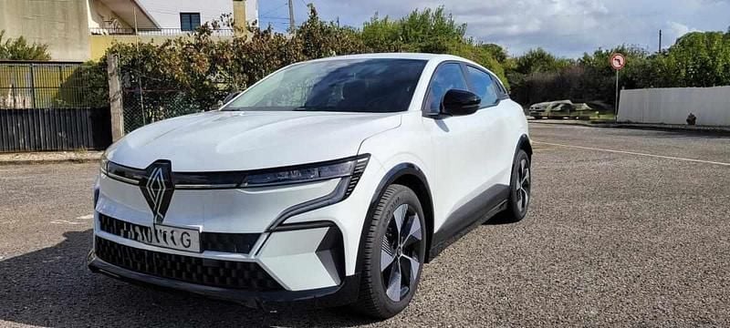 Branco Usado 2023 Renault Mégane | € 23.300 (Super Preço) - Imagem 1/4