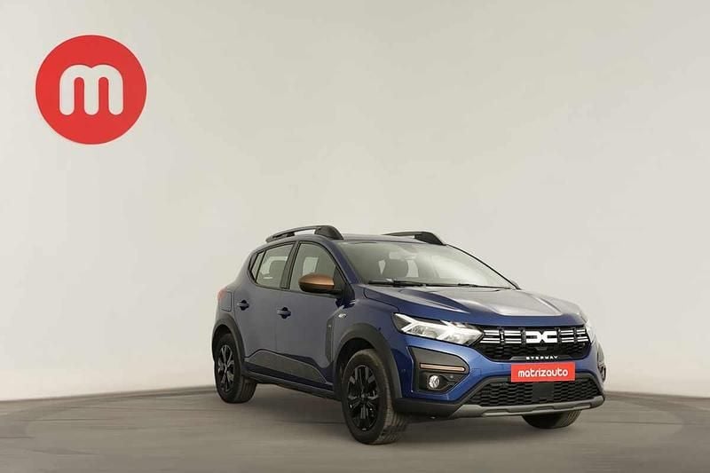 Azul Usado 2024 Dacia Sandero Citadino | € 18.699 (Preço justo) - Imagem 1/4