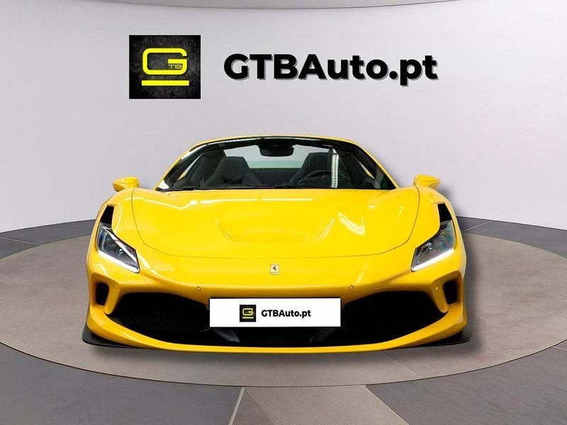 Amarelo Usado 2023 Ferrari F8 Coupé | € 425.000 - Imagem 1/4