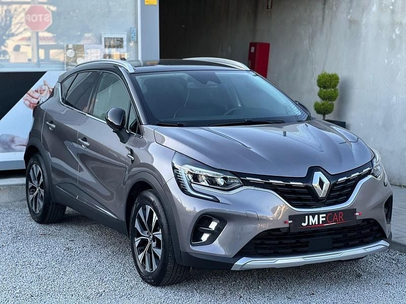 Cinza Usado 2023 Renault Captur SUV | € 18.500 (Bom preço) - Imagem 1/4