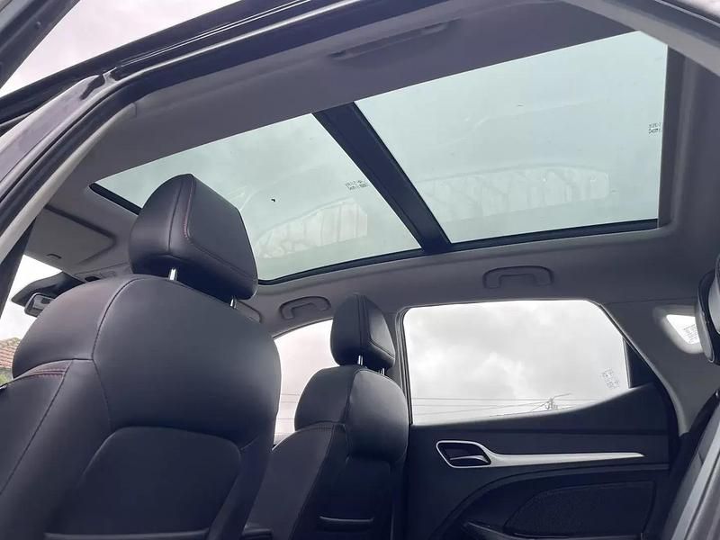 Usado MG ZS Luxury 114 kW (156 HP) 2022 Preto SUV