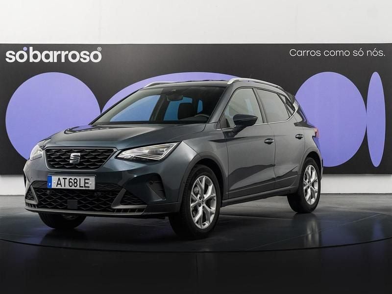 Usado Seat Arona FR 110 HP (80 kW) 2022 Cinza SUV