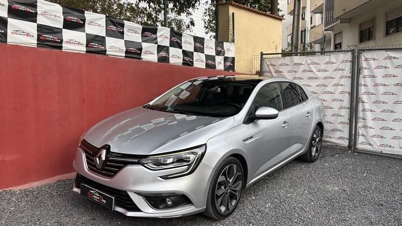 Usado Renault Mégane IV Bose Edition 115 HP (84 kW) 2021 Cinza Sedan
