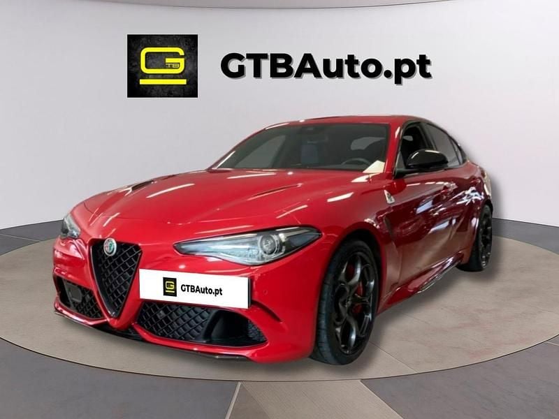 Vermelho Usado 2023 Alfa Romeo Giulia Quadrifoglio Sedan | € 85.900 (Caro) - Imagem 1/4