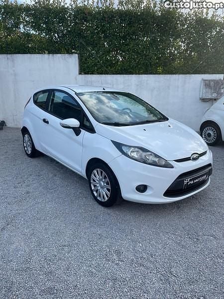 Branco Usado 2010 Ford Fiesta Citadino | € 2.990 (Super Preço) - Imagem 1/1