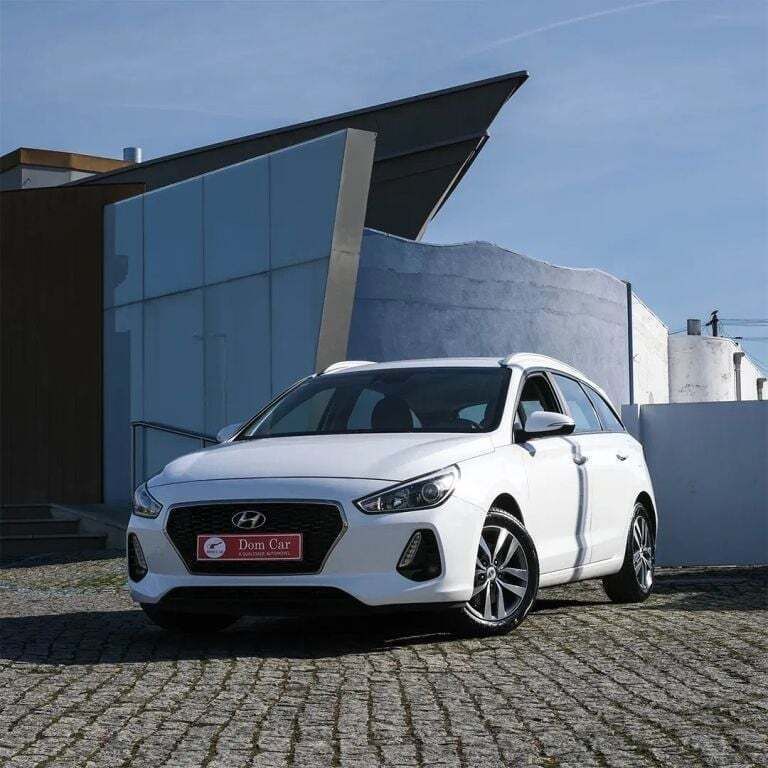 Branco Usado 2018 Hyundai i30 Comfort Carrinha | € 15.900 (Preço elevado) - Imagem 1/4