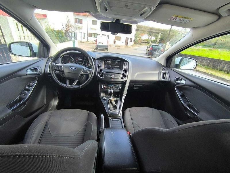 Usado Ford Focus Titanium 120 HP (88 kW) 2015 Sedan