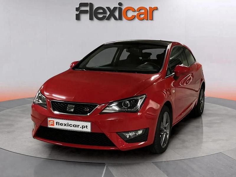 Vermelho Usado 2015 Seat Ibiza SC FR Citadino | € 8.990 - Imagem 1/4