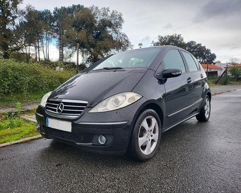 Usado 2005 Mercedes A180 Avantgarde Sedan | € 2.950 (Preço justo) - Imagem 1/4