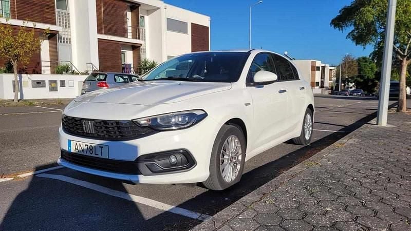 Branco Usado 2022 Fiat Tipo Citadino | € 17.900 (Preço justo) - Imagem 1/4
