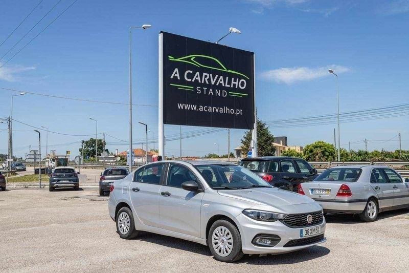 Cinza Usado 2018 Fiat Tipo Street Carrinha | € 16.485 - Imagem 1/4