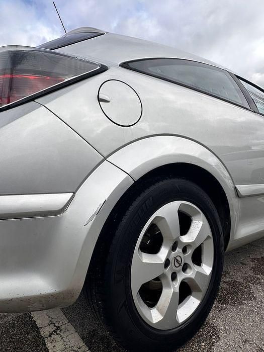 Usado Opel Astra GTC 105 HP (77 kW) 2007