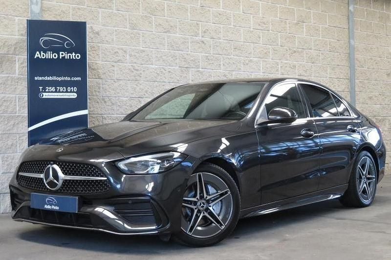 Usado Mercedes C300 AMG line 265 HP (194 kW) 2023 Cinza Sedan