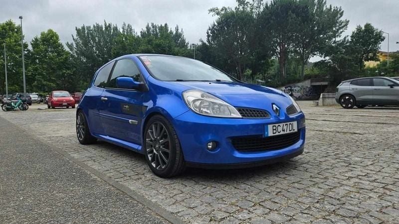 Azul Usado 2008 Renault Clio R.S. R.S. Citadino | € 16.500 - Imagem 1/4
