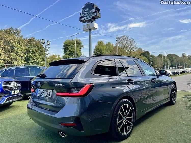Cinza Usado 2021 BMW 320e Sport Line Carrinha | € 32.750 (Preço elevado) - Imagem 1/1
