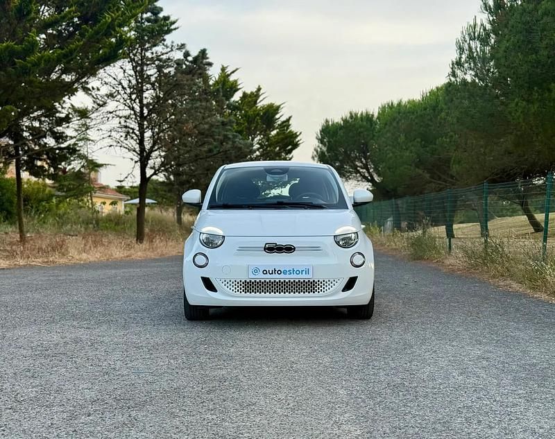 Usado Fiat 500e Action 86 kW (118 HP) 2021 Branco Citadino