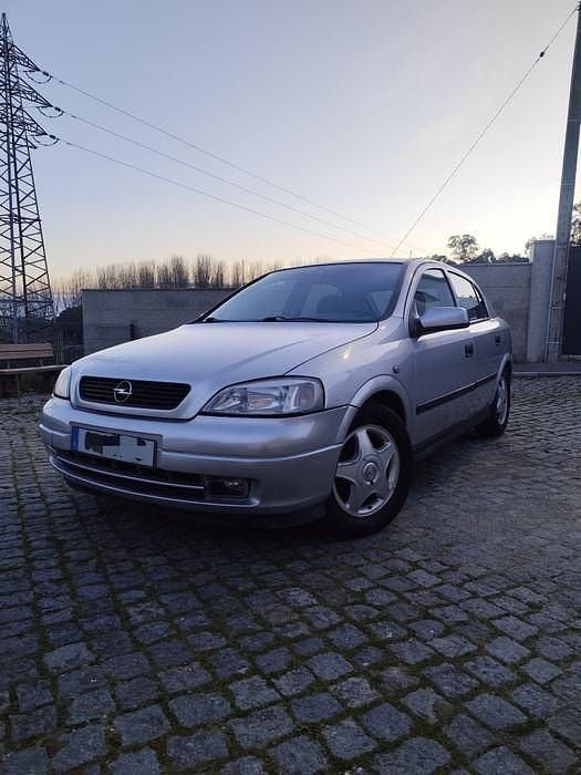 Usado 2000 Opel Astra Sedan | € 2.150 (Preço justo) - Imagem 1/4