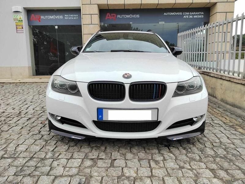 Branco Usado 2009 BMW 320 Carrinha | € 9.490 (Super Preço) - Imagem 1/4