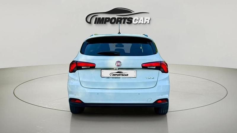 Usado Fiat Tipo Lounge 95 HP (69 kW) 2017 Branco Carrinha
