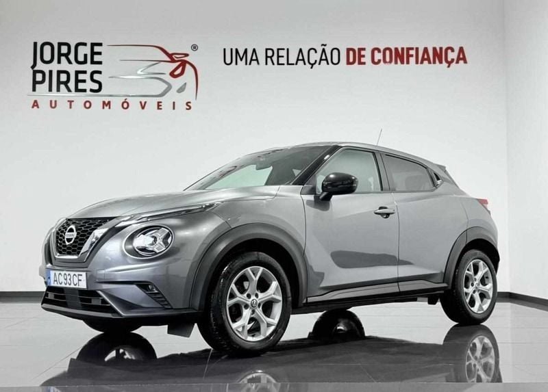 Cinzento Usado 2020 Nissan Juke SUV | € 16.790 (Bom preço) - Imagem 1/4