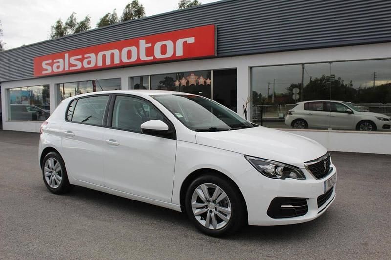 Branco Usado 2019 Peugeot 308 Business-Line | € 13.990 (Preço justo) - Imagem 1/4