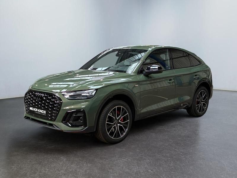 Verde Usado 2024 Audi Q5 S-Line SUV | € 65.990 - Imagem 1/4