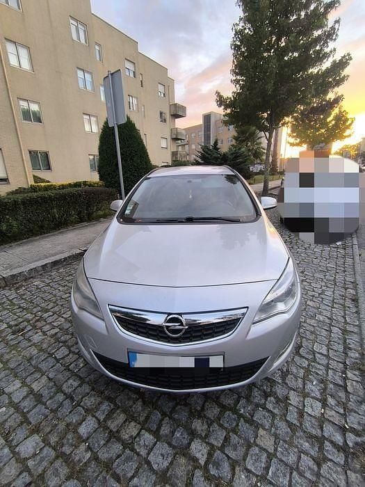 Usado 2011 Opel Astra Sedan | € 7.000 (Preço justo) - Imagem 1/4