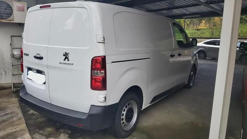 Usado Peugeot Expert Premium 95 HP (69 kW) 2019 Branco Van