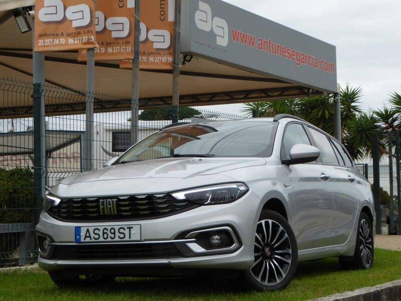 Cinzento Usado 2022 Fiat Tipo Sport Carrinha | € 16.950 (Preço justo) - Imagem 1/4