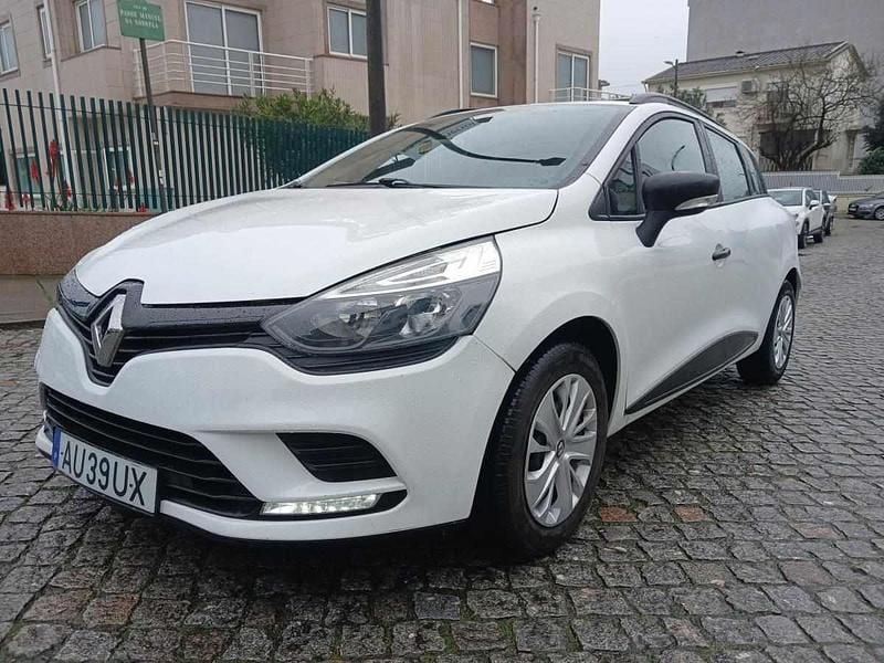 Usado Renault Clio IV 90 HP (66 kW) 2017 Branco Carrinha