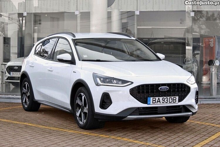 Branco Usado 2023 Ford Focus Active X Citadino | € 24.750 (Preço elevado) - Imagem 1/1
