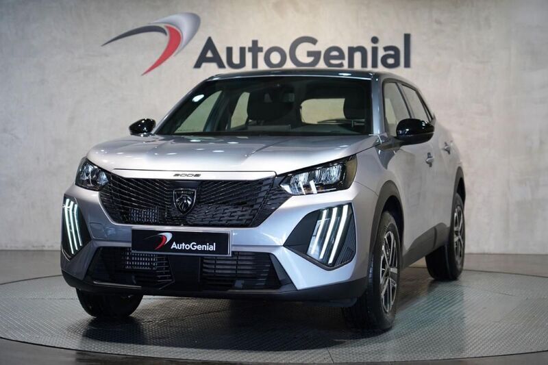 Cinzento Novo 2024 Peugeot 2008 SUV | € 30.990 (Caro) - Imagem 1/4