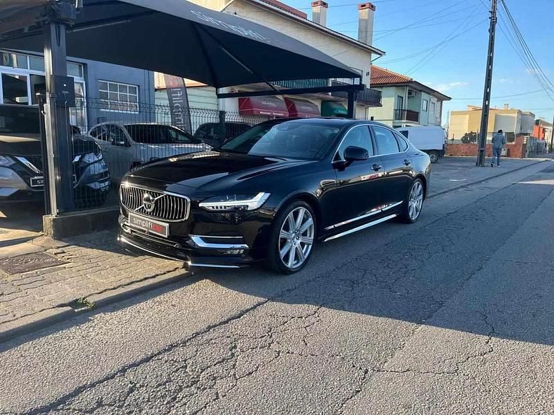 Usado Volvo S90 190 HP (139 kW) 2016 Preto Sedan