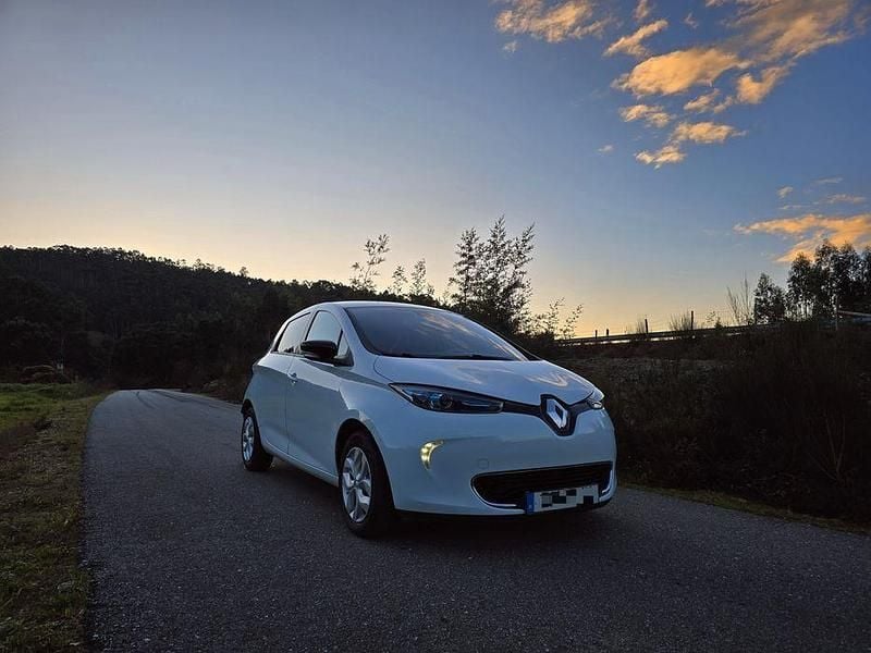 Usado 2015 Renault Zoe Citadino | € 6.900 (Bom preço) - Imagem 1/4