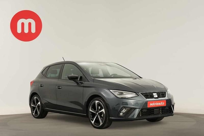 Cinzento Usado 2024 Seat Ibiza | € 20.699 (Preço elevado) - Imagem 1/4