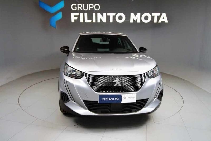 Cinzento Usado 2023 Peugeot e-2008 SUV | € 24.990 (Preço justo) - Imagem 1/4