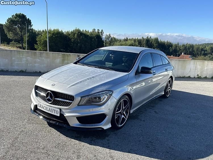 Cinza Usado 2016 Mercedes CLA180 AMG Sedan | € 19.000 (Preço justo) - Imagem 1/1